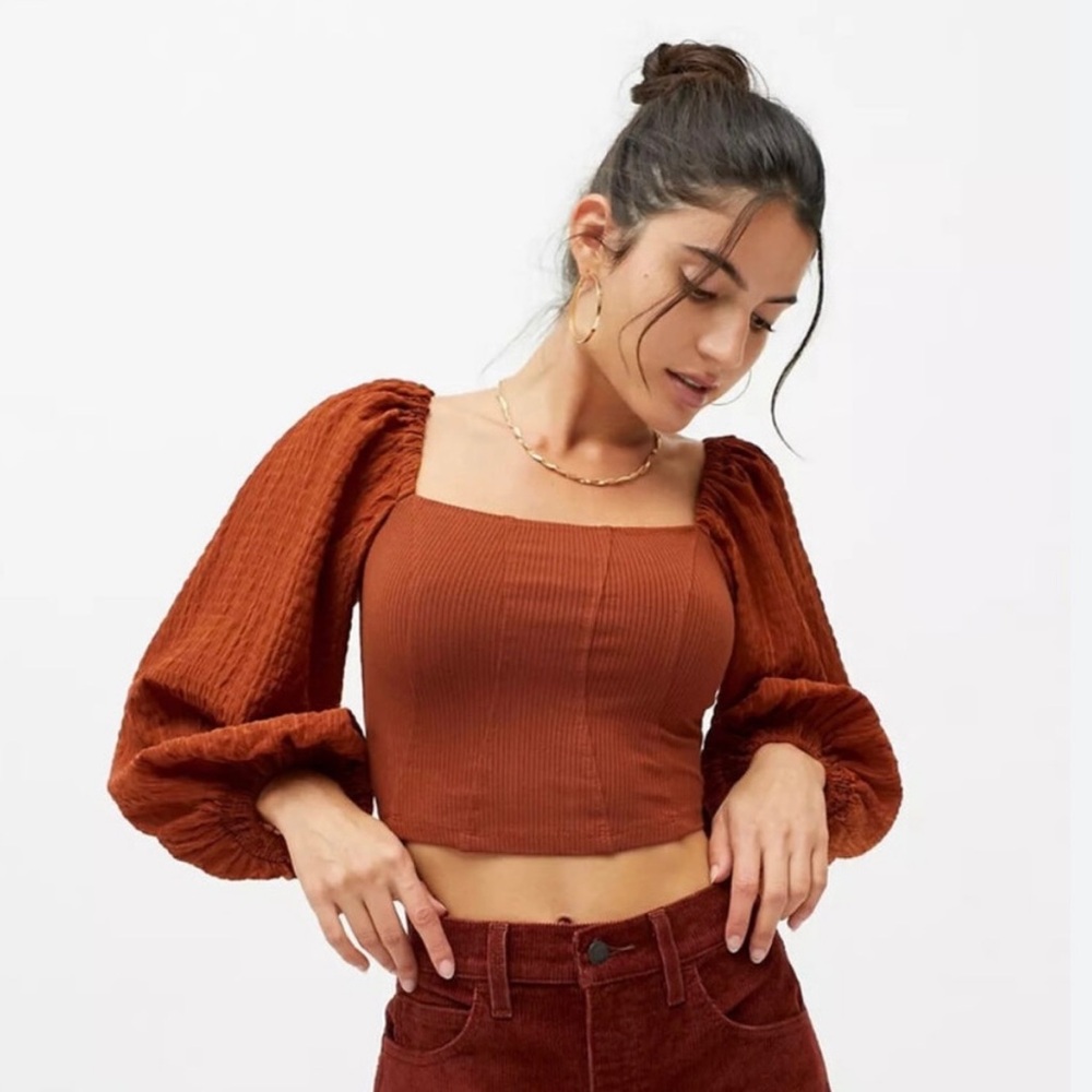 Urban Outfitters Claudia Cropped Puff Sleeves Top